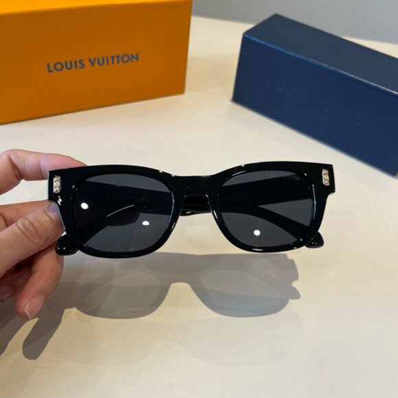 Louis Vuitton Black Women's Sunglasses - Picture 7 of 7